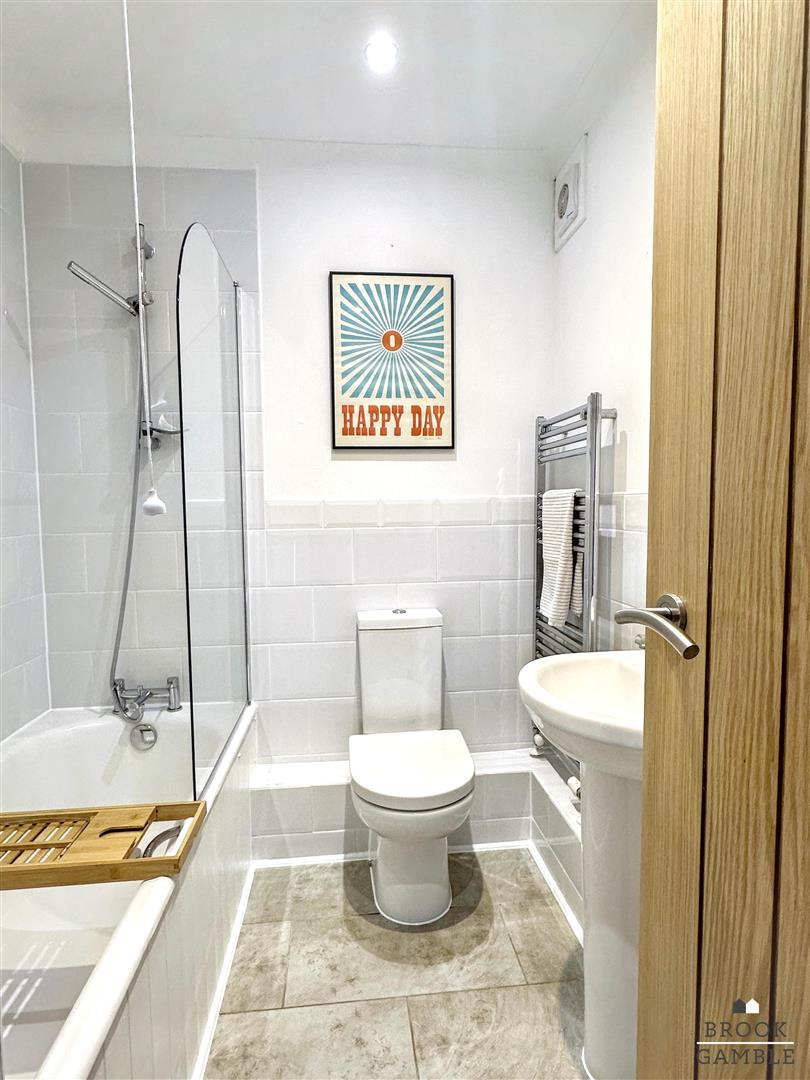 3 Bedroom House. Grassington Road in Eastbourne,  13